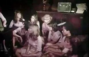 XXX نیکول در لباس شنا کوچک کانال سوپر کس