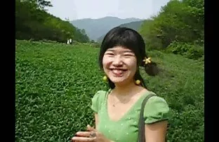 XXX زن سبک و جلف در بالای عکس کس و سکس کوه است