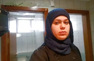 XXX من خانه خود كس سكسى را نشان داده ام