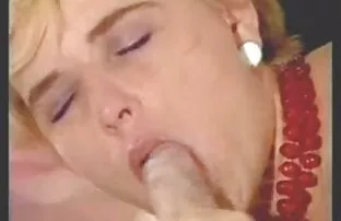 XXX cums زیبایی خیره شاه کوس سکس کننده از ویبراتور صورتی
